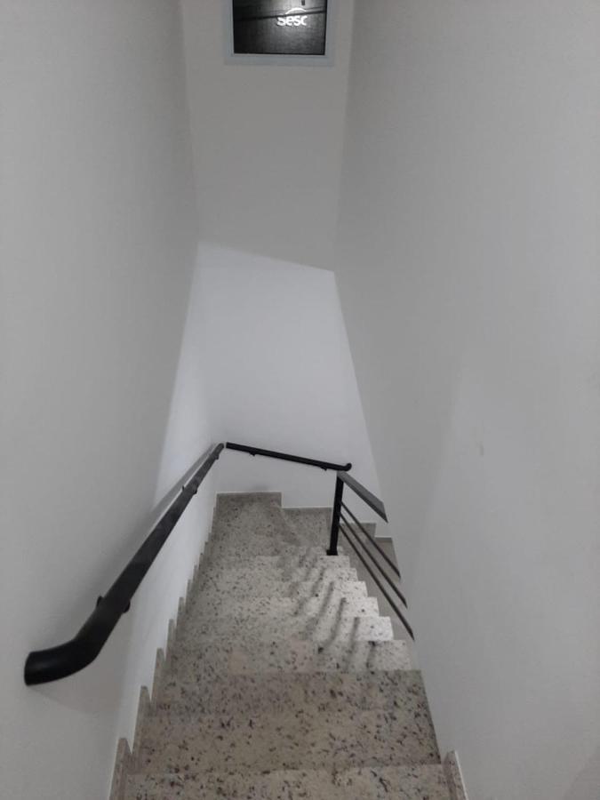 Sobrado Frente Ao Sesc, Wifi 300Mb, 2 Vagas Auto, Cozinha, Churrasqueira, Moderno E Reformado Бертиога Экстерьер фото