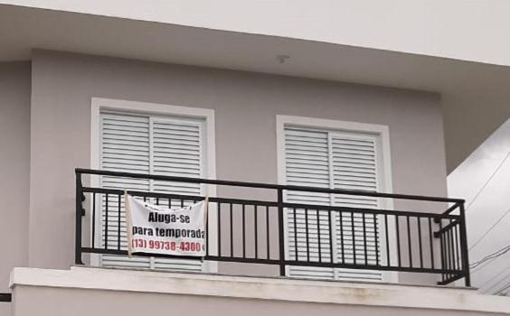 Sobrado Frente Ao Sesc, Wifi 300Mb, 2 Vagas Auto, Cozinha, Churrasqueira, Moderno E Reformado Бертиога Экстерьер фото